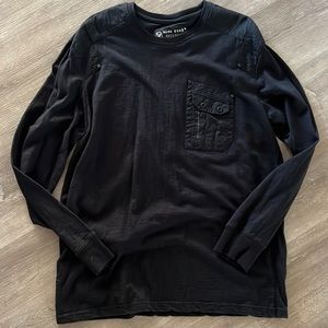 Mens long sleeve MARC ECKO shirt. Size XL black